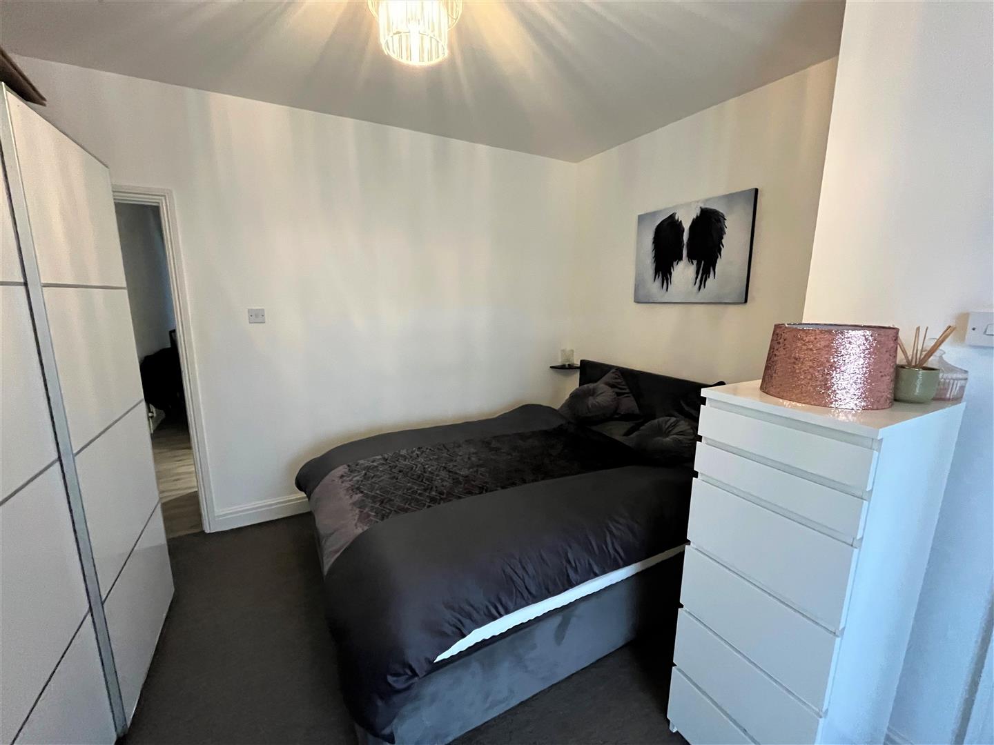 Bedroom.jpg